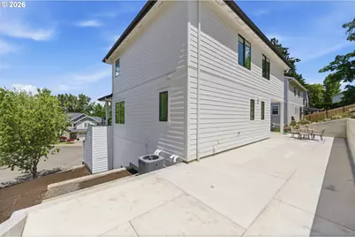 988 NW Baker Crest Ct, McMinnville, OR 97128 - Photo 45