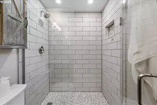 8370 SW 74th Ave, Portland, OR 97223 - Photo 17