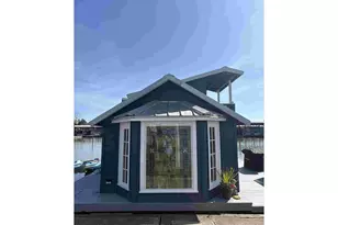 11860 N Jantzen Dr, Portland, OR 97217 - Photo 3