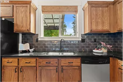 7932 N Seward Ave, Portland, OR 97217 - Photo 21