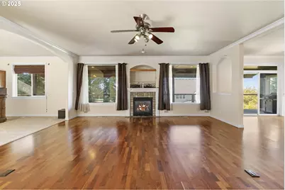 14822 SE Natalya St, Happy Valley, OR 97086 - Photo 11