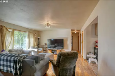 3307 SW Kirk Ave, Pendleton, OR 97801 - Photo 5