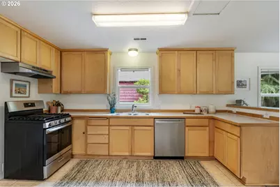 13815 SE Steele St, Portland, OR 97236 - Photo 17