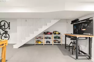 2735 SW Talbot Rd, Portland, OR 97201 - Photo 37