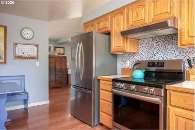 3379 SE Cedar St, Hillsboro, OR 97123 - Photo 11