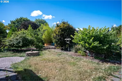 3379 SE Cedar St, Hillsboro, OR 97123 - Photo 23