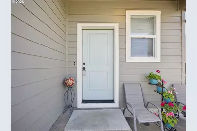 976 NE Trillium Dr, Estacada, OR 97023 - Photo 5