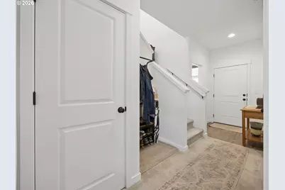 976 NE Trillium Dr, Estacada, OR 97023 - Photo 9