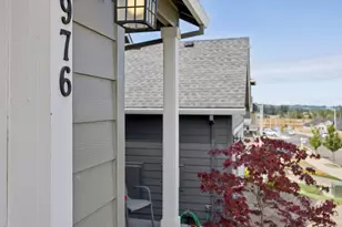 976 NE Trillium Dr, Estacada, OR 97023 - Photo 7