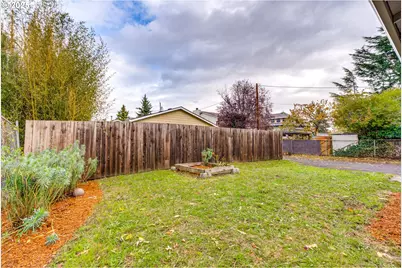 7443 SE 63rd Ave, Portland, OR 97206 - Photo 7
