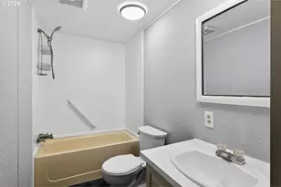 1500 NE Gabriela Ct, Salem, OR 97301 - Photo 21