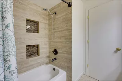11990 SW Corby Dr #16, Portland, OR 97225 - Photo 11
