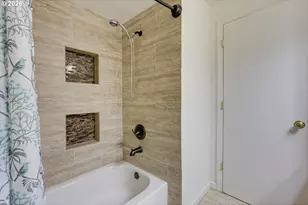 11990 SW Corby Dr, Portland, OR 97225 - Photo 11