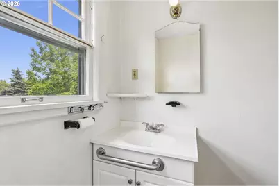 731 NW Yamhill St, McMinnville, OR 97128 - Photo 13