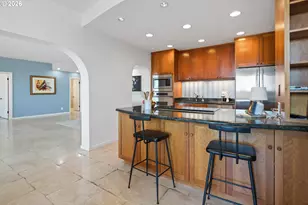 2211 SW 1st Ave, Portland, OR 97201 - Photo 15