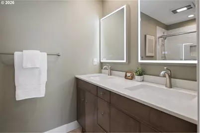 2211 SW 1st Ave #1503, Portland, OR 97201 - Photo 25