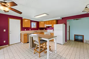 410 SW Mill St, Sheridan, OR 97378 - Photo 17