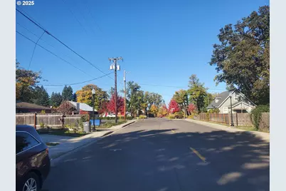 4th Ave, Veneta, OR 97487 - Photo 13