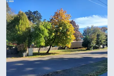 4th Ave, Veneta, OR 97487 - Photo 3