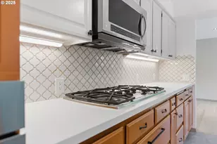 12802 SE Knapp St, Portland, OR 97236 - Photo 13