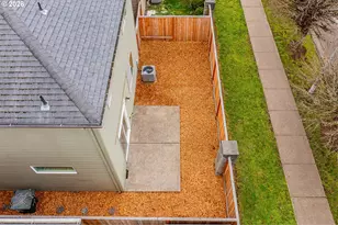 2439 SE 63rd Way, Hillsboro, OR 97123 - Photo 39