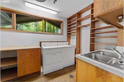 6831 SE Brownlee Rd, Milwaukie, OR 97267 - Photo 31