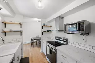 9924 SW 37th Ave, Portland, OR 97219 - Photo 23