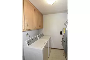 2180 W 24th Ave, Eugene, OR 97405 - Photo 19