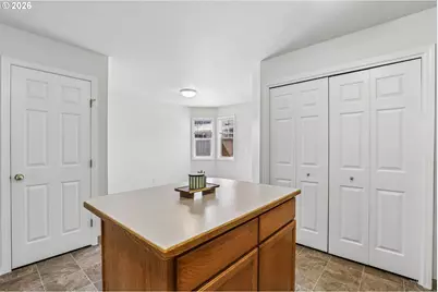 5906 NE 35th Cir, Vancouver, WA 98661 - Photo 17
