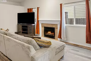 2985 Oxford St, Woodburn, OR 97071 - Photo 5