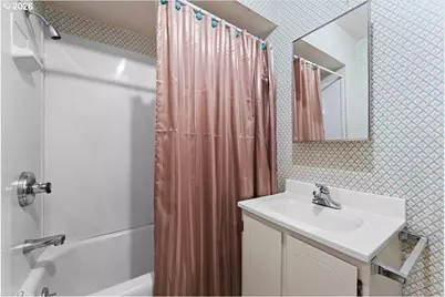 5926 NE Going St, Portland, OR 97218 - Photo 15