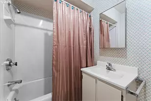5926 NE Going St, Portland, OR 97218 - Photo 15