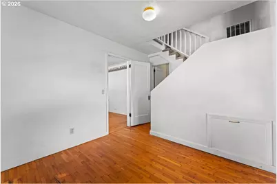 5926 NE Going St, Portland, OR 97218 - Photo 9