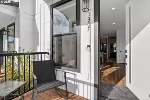 1307 SW Carson St, Portland, OR 97219 - Photo 3
