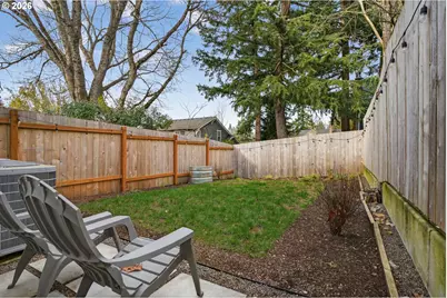1307 SW Carson St, Portland, OR 97219 - Photo 31
