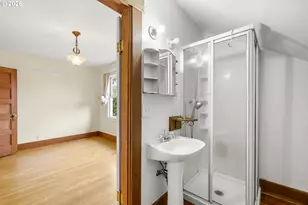 965 NE D St, Salem, OR 97301 - Photo 35