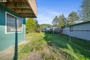 126 N Harbor St, Rockaway Beach, OR 97136 - Photo 23