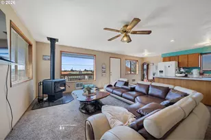 126 N Harbor St, Rockaway Beach, OR 97136 - Photo 3