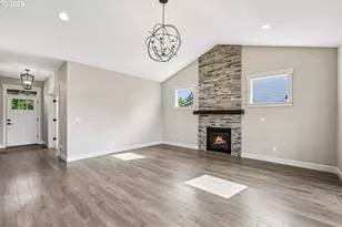 38320 Sequoia St, Sandy, OR 97055 - Photo 5