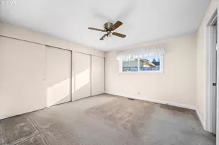 472 Springdale Ave, Springfield, OR 97477 - Photo 13