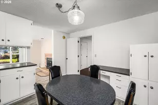 472 Springdale Ave, Springfield, OR 97477 - Photo 11