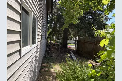 1169 29th Pl NW, Salem, OR 97304 - Photo 9