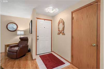 903 NE 3rd Ave, Hillsboro, OR 97124 - Photo 5
