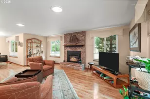 903 NE 3rd Ave, Hillsboro, OR 97124 - Photo 7