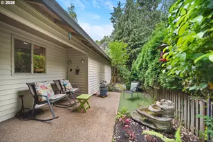 903 NE 3rd Ave, Hillsboro, OR 97124 - Photo 27
