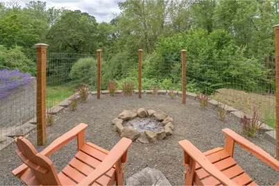 813 SE Davis St, McMinnville, OR 97128 - Photo 39