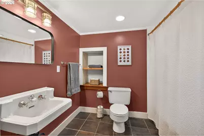 813 SE Davis St, McMinnville, OR 97128 - Photo 31