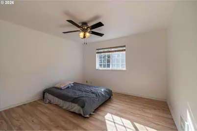 1057 4th St SE, Bandon, OR 97411 - Photo 33