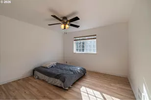 1057 4th St SE, Bandon, OR 97411 - Photo 33