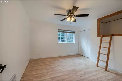 1057 4th St SE, Bandon, OR 97411 - Photo 23